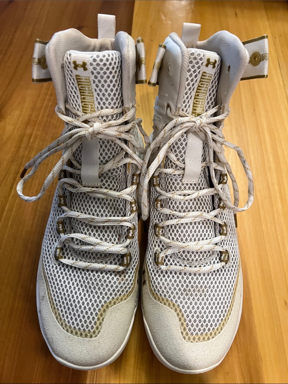 Women’s HOVR Highlight Ace Volleyball Shoes
